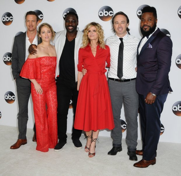 '10 dana', Josh Randall, Erika Christensen, Adewale Akinnuoye-Agbaje, Kyra Sedgwick, Kick Gurry, Malcolm Jamal Warner