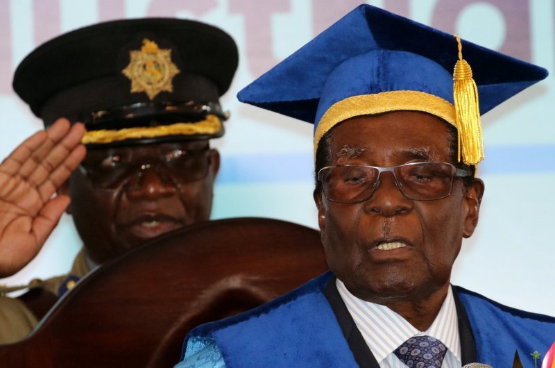 Mugabe se pojavio na dodjeli diploma u Harareu