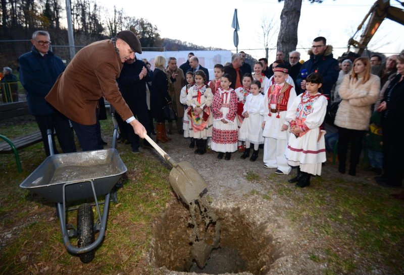 Položen kamen temeljac za gradnju nove Osnovne škole Vidovec