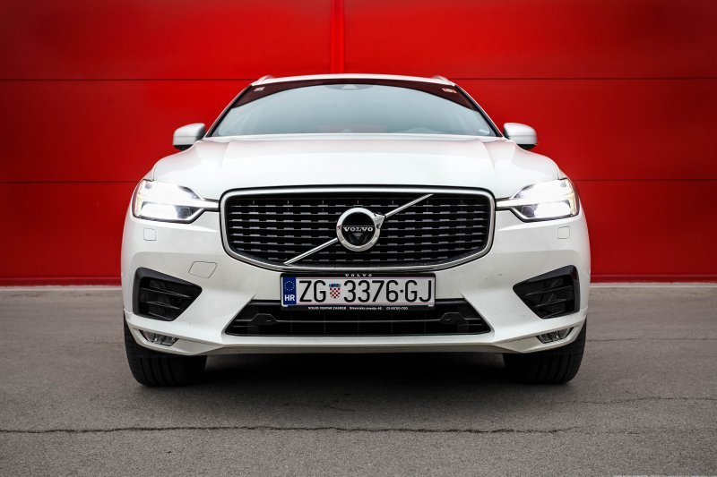 Volvo XC60 D5 2.0L R-Design