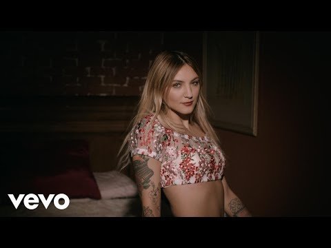 16. Julia Michaels, 'Uh Huh'