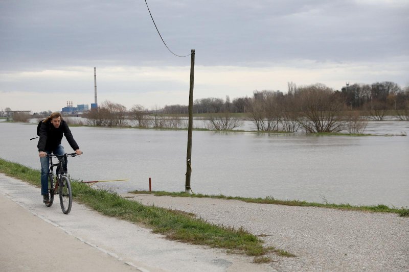 Visok vodostaj Save zbog padalina i otapanja snijega