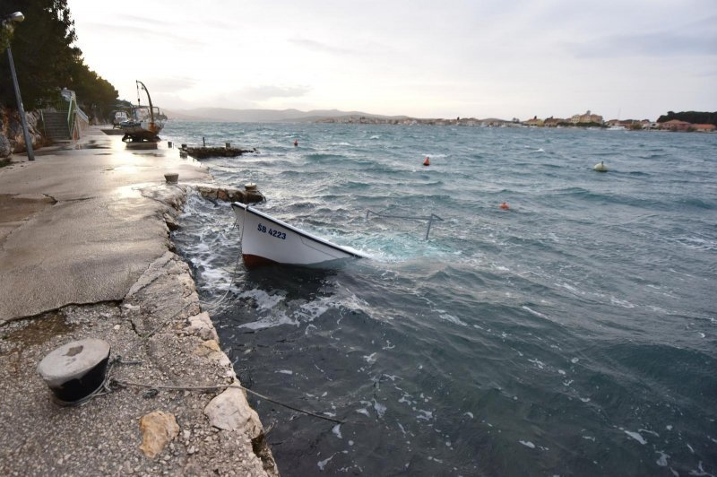 Olujno jugo tijekom noći oštetilo nekoliko brodica