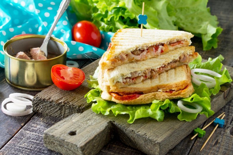 10. Tuna tost