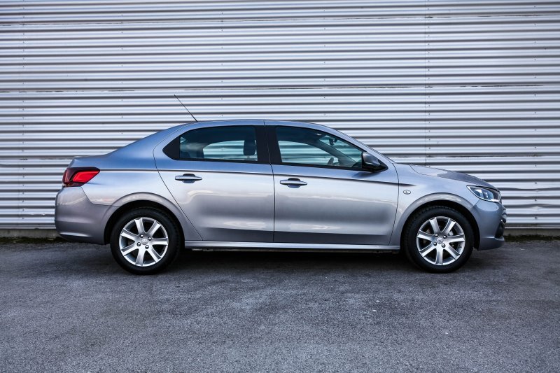 Peugeot 301 Allure 1,6 BlueHDi 100 BVM5