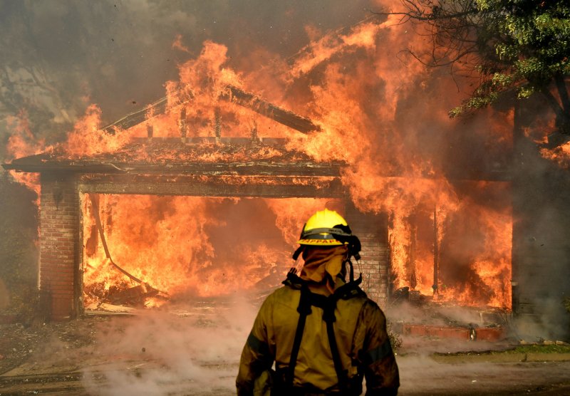 Požari u okolici Los Angelesa