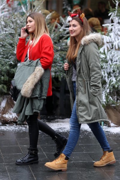 Zimska moda na gradskim ulicama