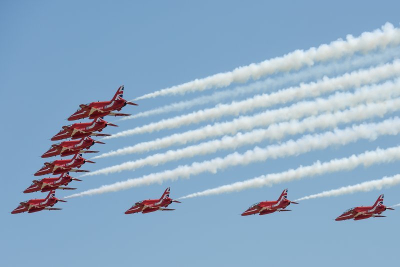 Akrobatska grupa RAF-a Red Arrows u Zadru