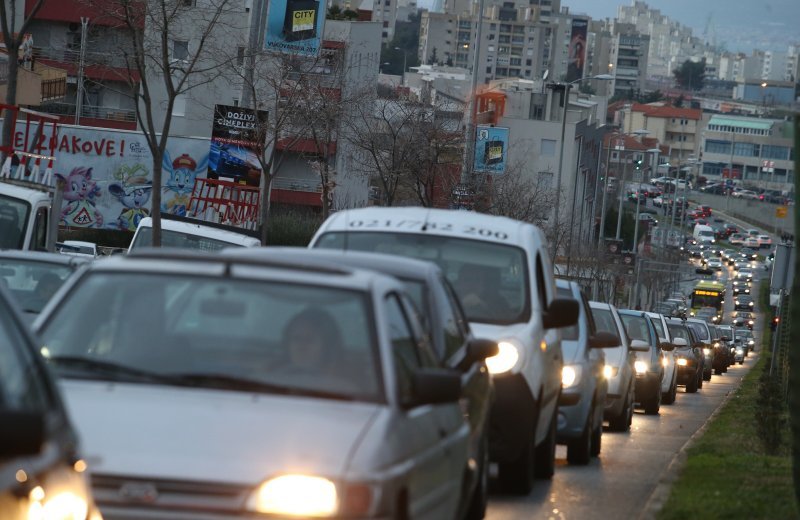 Prometna gužva u Splitu zbog sniženja u trgovinama