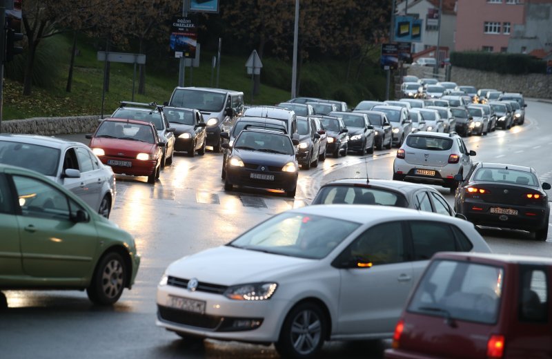 Prometna gužva u Splitu  zbog sniženja u trgovinama