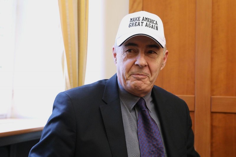 Zastupnik Željko Glasnović u Saboru se pojavio s kapom iz kampanje Donalda Trumpa