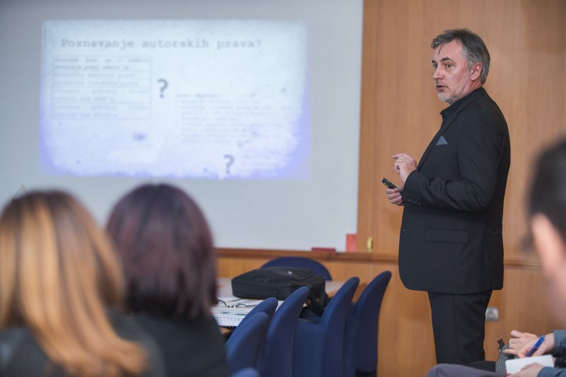 Miroslav Škoro obranio doktorat na Ekonomskom fakultetu