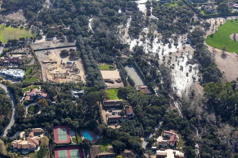 Blatna bujica uništila kuće u Montecitu