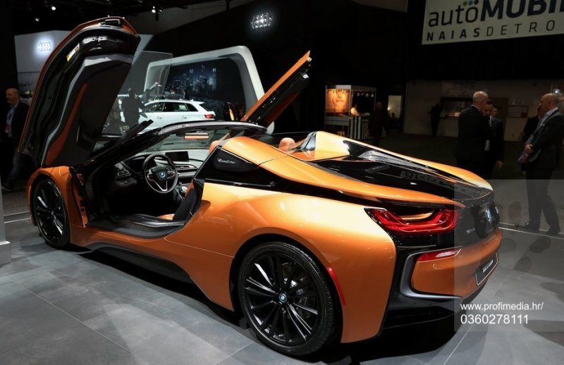 BMW i8