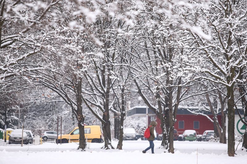 Zagrepčane jutros dočekao bijeli pokrivač