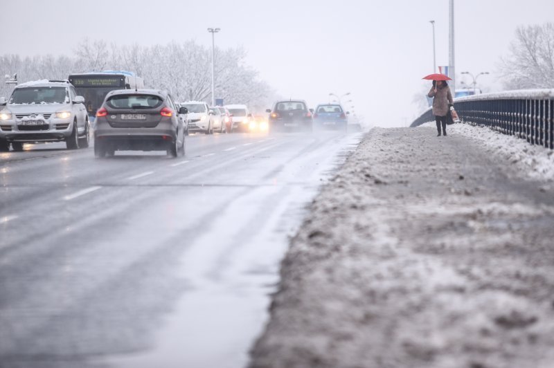 Zagrepčane jutros dočekao bijeli pokrivač