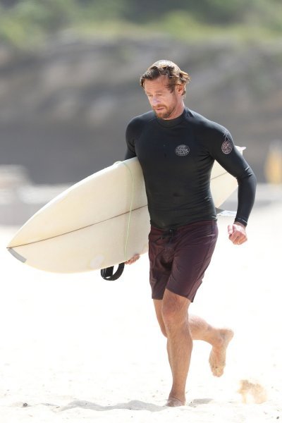 Simon Baker