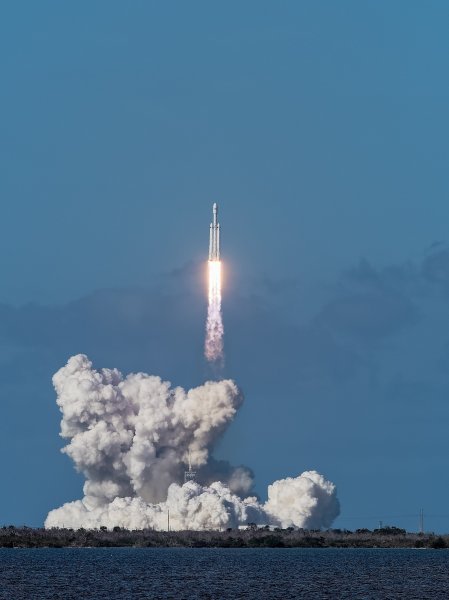 Falcon Heavy je uzletio