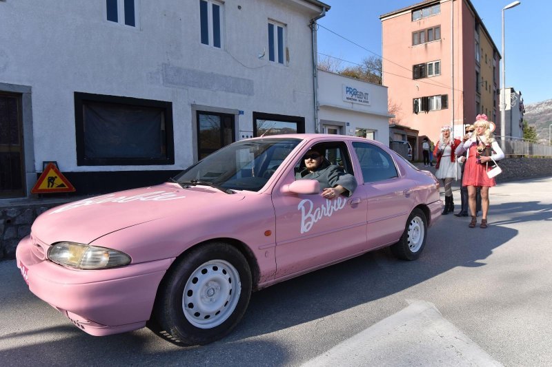 Buzen: Veliki broj sudionika na ovogodišnjem maškaranom mimohodu