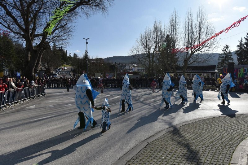 Buzen: Veliki broj sudionika na ovogodišnjem maškaranom mimohodu