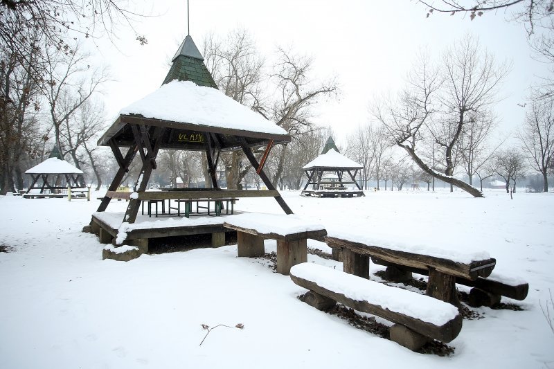 Iznimno niske temperature zaledile su jezero Jarun