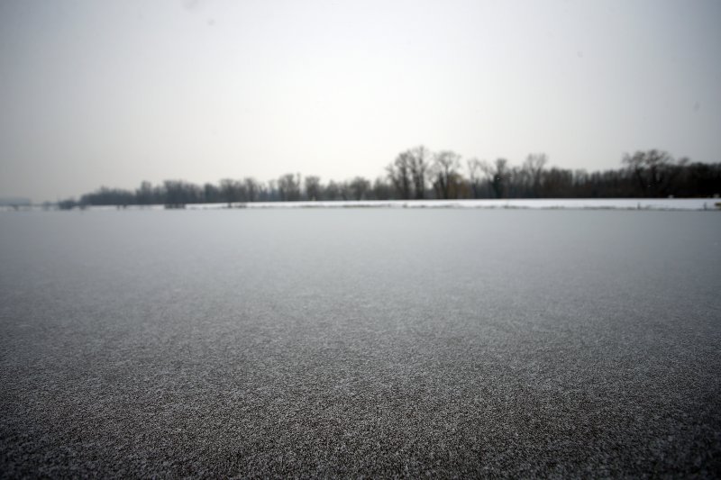 Iznimno niske temperature zaledile su jezero Jarun