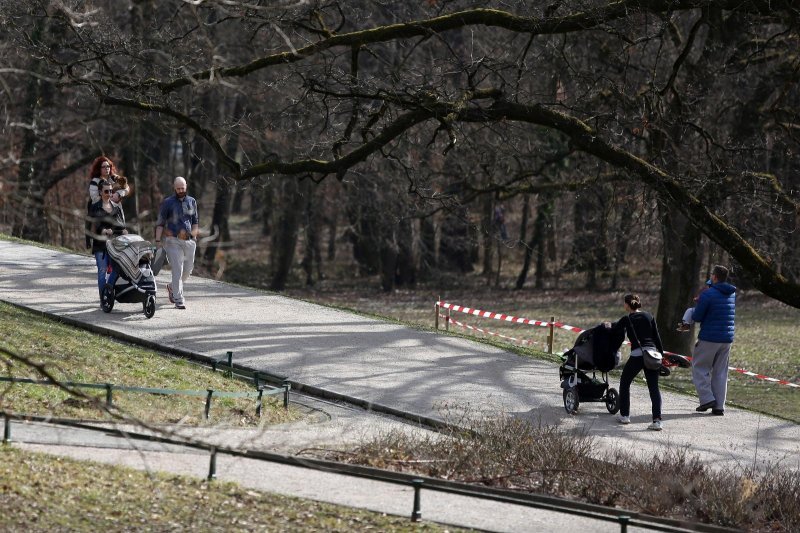 Sunčano poslijepodne u parku Maksimir
