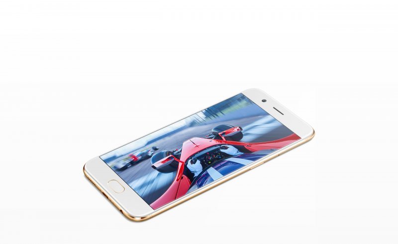 Najjača baterija: Oppo R11 Plus