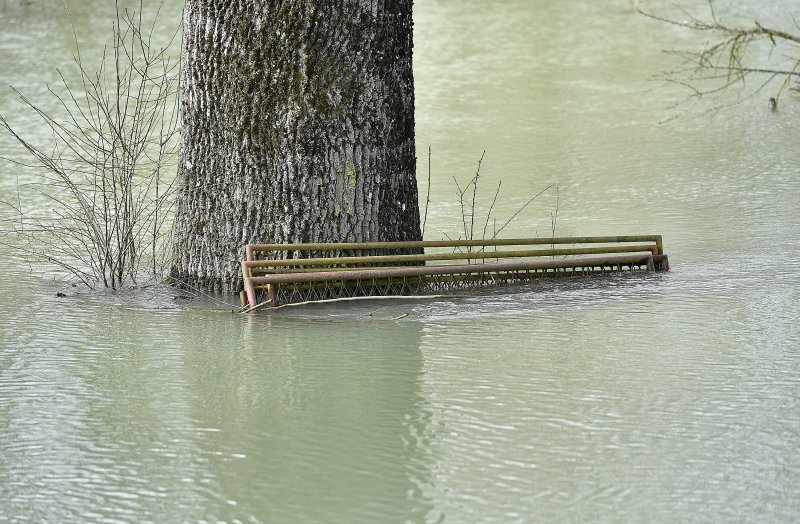 Hrvatska vojska postavlja zečje nasipe