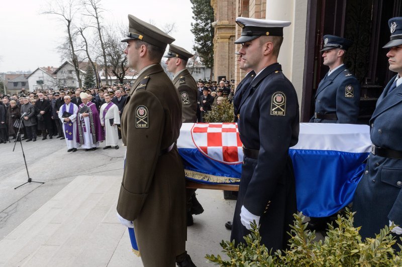 Pogreb stožernog generala Petra Stipetića