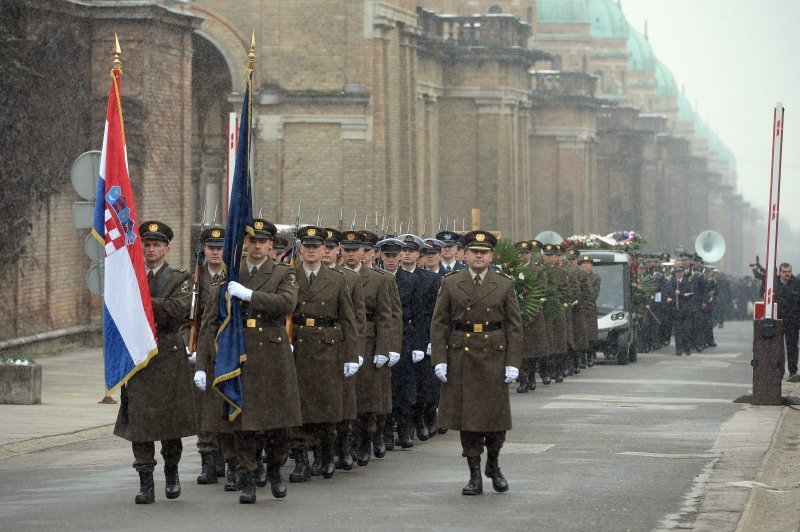 Pogreb stožernog generala Petra Stipetića