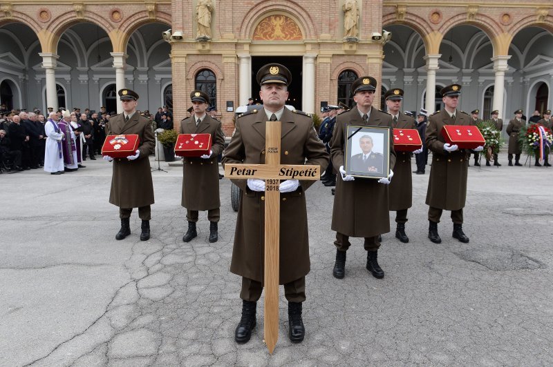 Pogreb stožernog generala Petra Stipetića