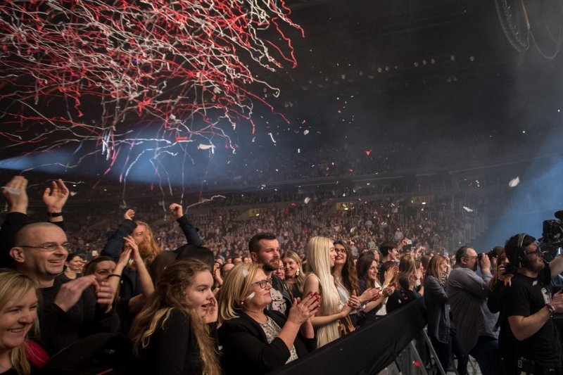 2Cellos oduševili koncertom u prepunoj Areni Zagreb