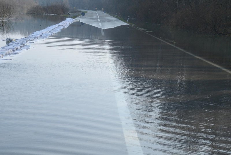 Zatvorena cesta Sisak-Popovača