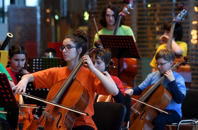 Koncert Simfonijskog orkestra mladih održan u NSK