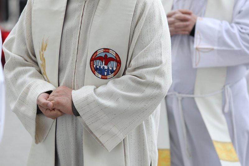 Zagreb: Svećeničkom ulaznom procesijom počeli obredi Velikog trodnevlja