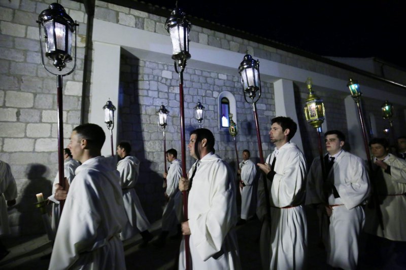 Andrej Plenković na hvarskoj procesiji 'Za križen'