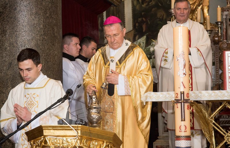 Split: Misa u katedrali Sv. Duje povodom blagdana Uskrsa