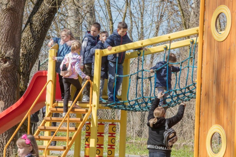 Osijek: Brojne obitelji na Uskrsni ponedjeljak posjetile Zoološki vrt