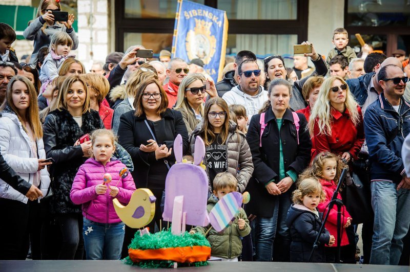 Šibenik: Tradicionalni Uskrsni doručak na Trgu Petra Šubića