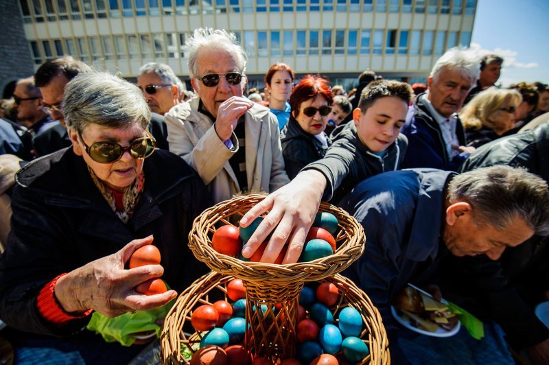 Šibenik: Tradicionalni Uskrsni doručak na Trgu Petra Šubića