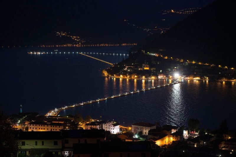 The Floating Piers, Iseo, Italija, 2016.