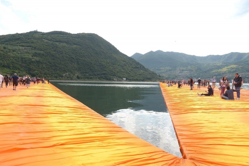 The Floating Piers, Iseo, Italija, 2016.