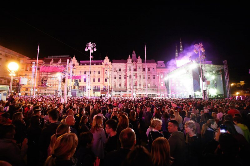 Koncert Tonyja Cetinskog u povodu drugog rođendana Magente 1