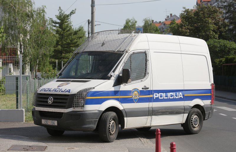 Privođenje hakera na sud u Velikoj Gorici