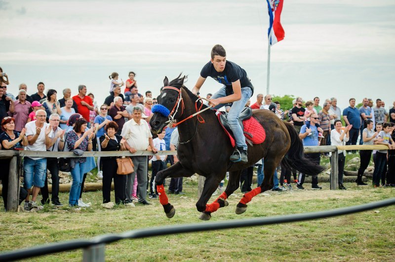 Na hipodromu u mjestu Oklaj održane 64. Prominske igre