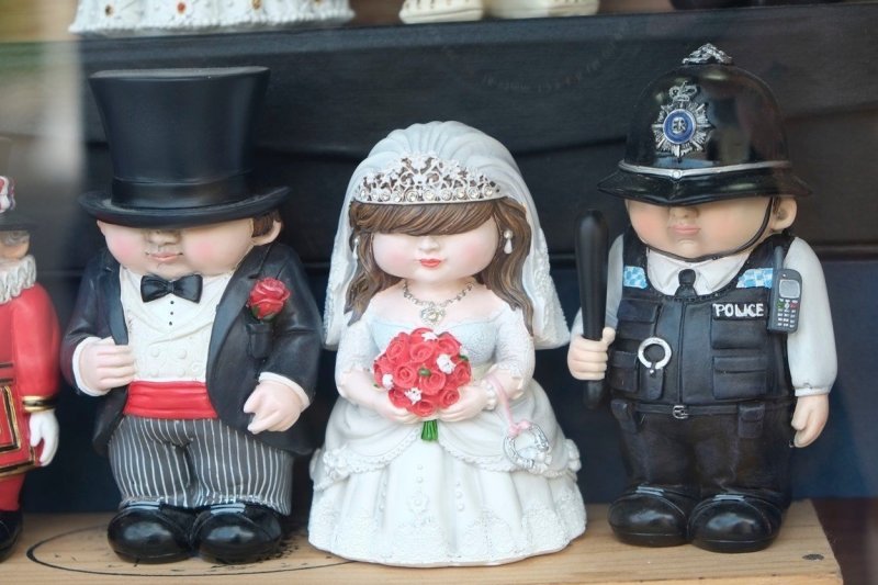 Suveniri za kraljevsko vjenčanje Meghan Markle i princa Harryja