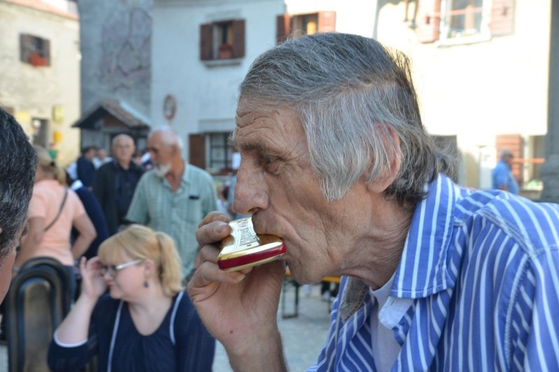 Okupljanje ljubitelja usne harmonike