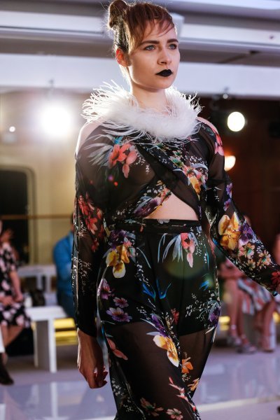 Revija Krie Designa na Arab Fashion Weeku