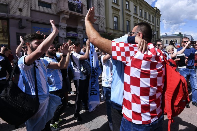 Navijači u gradu prije utakmice Hrvatska - Argentina